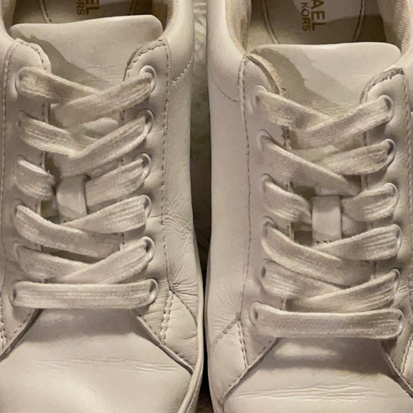 MICHAEL KORS WOMENS LEATHER SNEAKERS COLOR WHITE 6 - Picture 4 of 16
